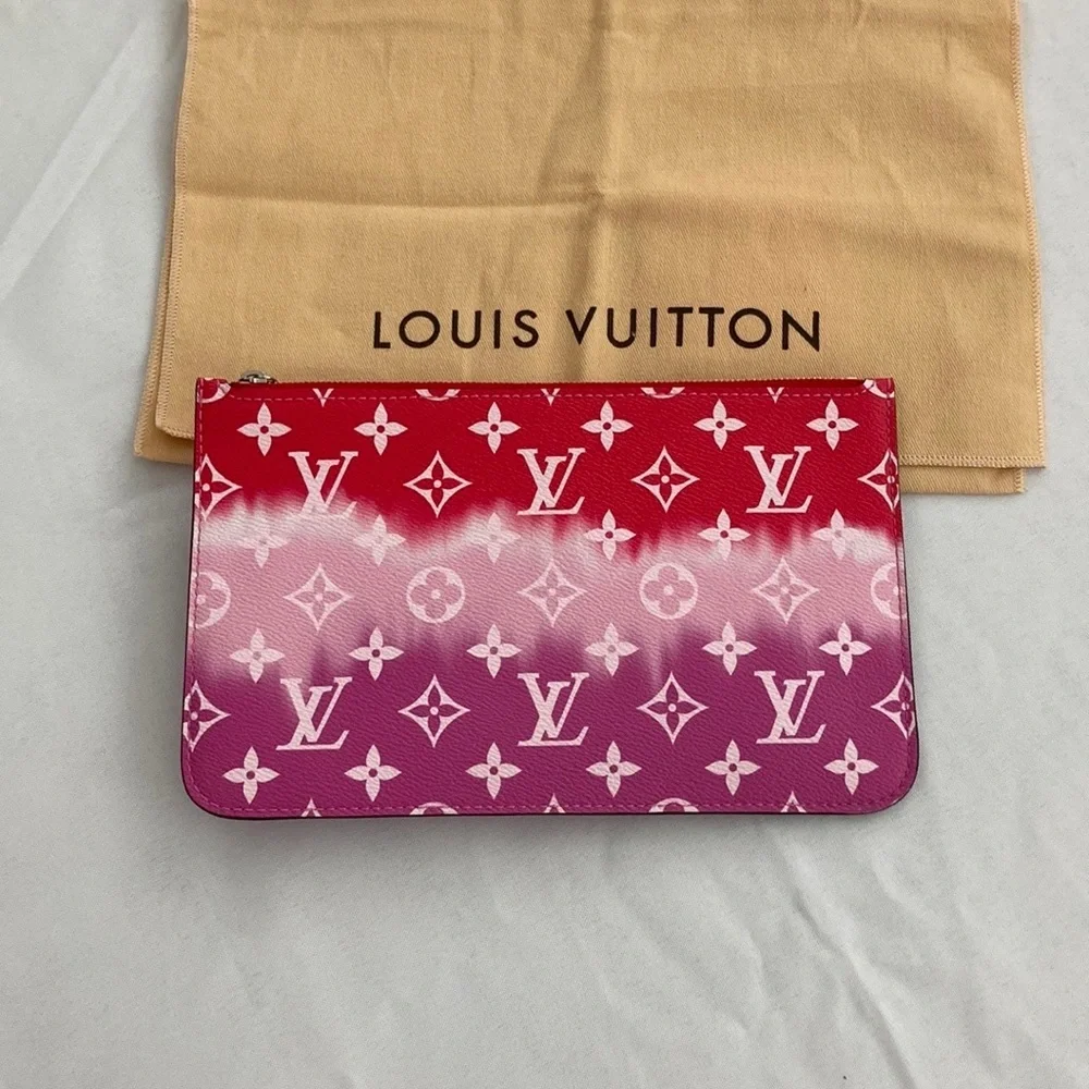 Nwot Louis Vuitton Escale Neverfull MM Pochette - Picture 1 of 10